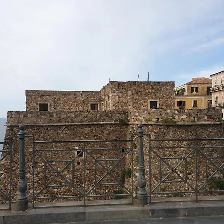 Le Rondinelle Vacanze - Stanza Privata Pizzo (Calabria)