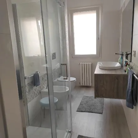 Homestay Le Rondinelle Vacanze - Stanza Privata