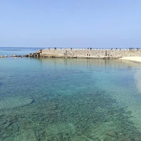 Le Rondinelle Vacanze - Stanza Privata Homestay *