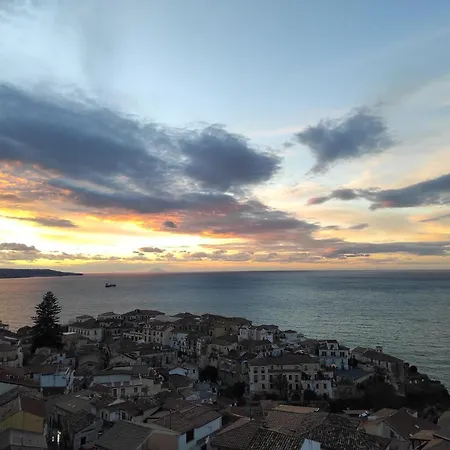 Homestay Le Rondinelle Vacanze - Stanza Privata Pizzo (Calabria)