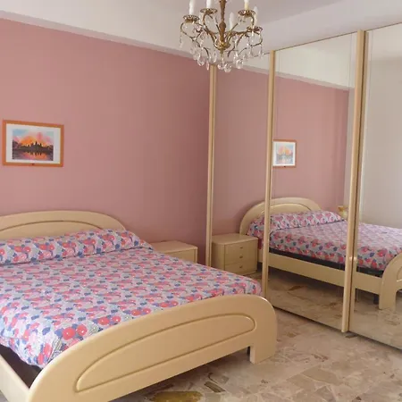 Le Rondinelle Vacanze - Stanza Privata Pizzo (Calabria)